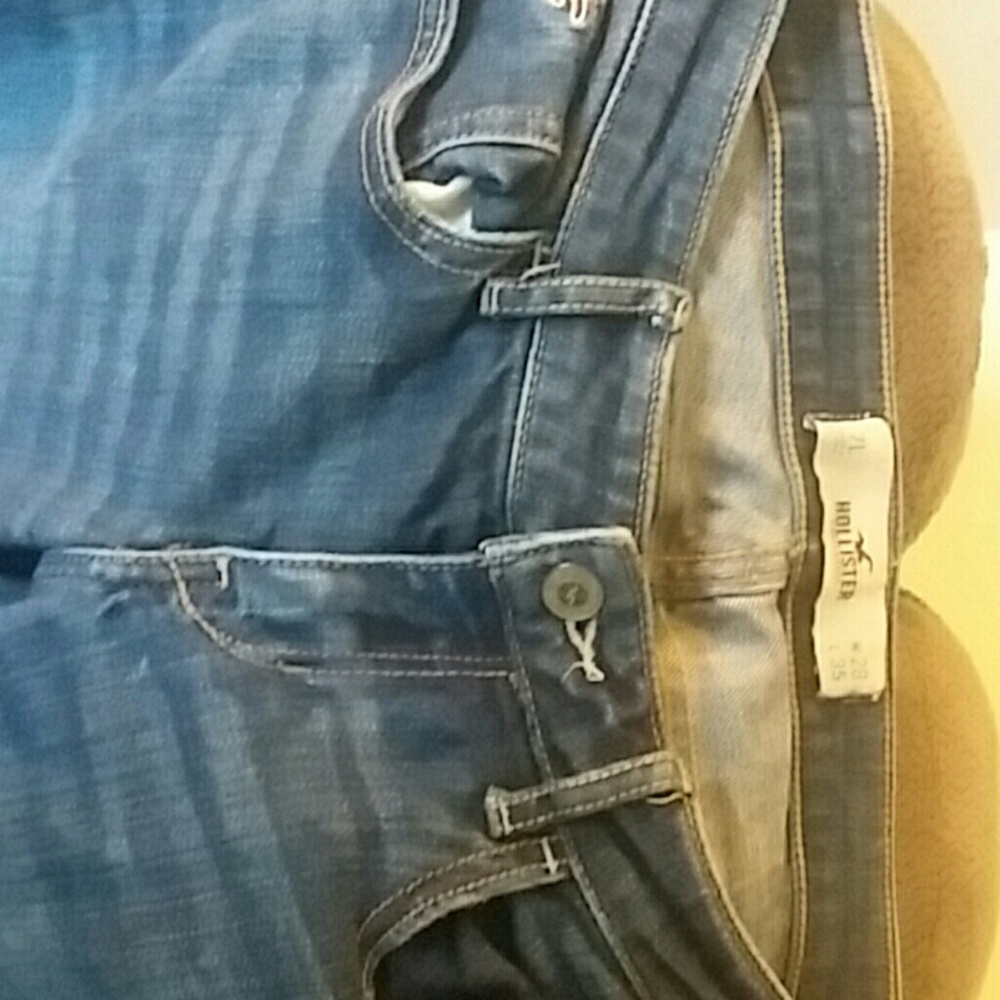 7L Hollister jeans